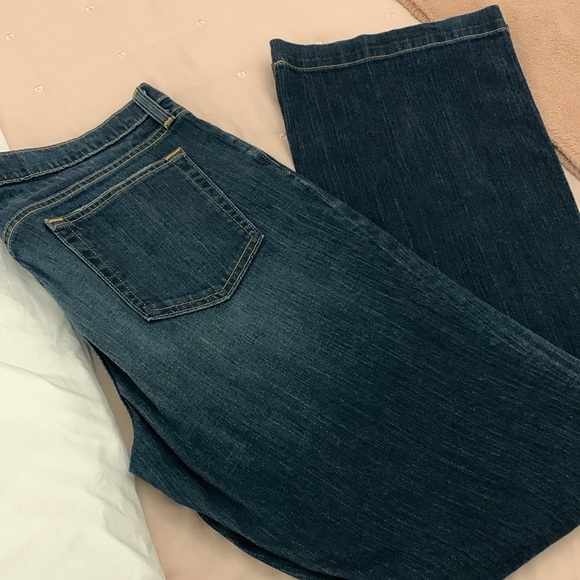 Gap 1969 original long and lean mid rise flared jeans size 12 long - Picture 2 of 5